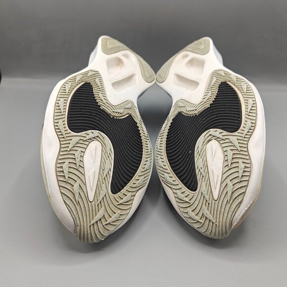 Nike Zoom Gravity 2019 Men's Size 12 BQ3202-101, Running Shoes. - Picture 9 of 11